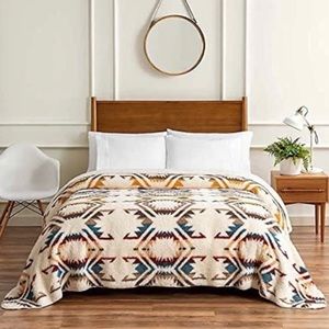 NWT Pendleton King Sherpa Blanket Comforter